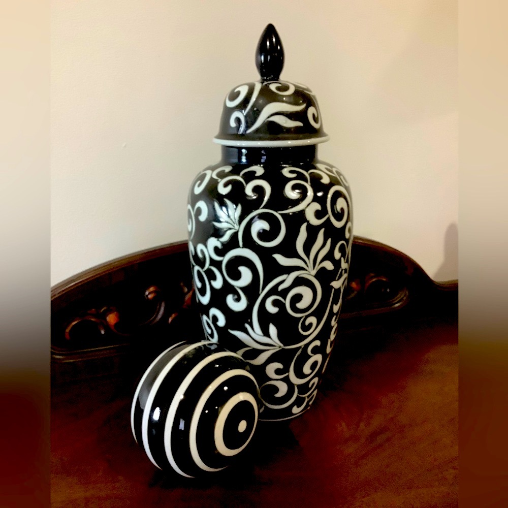 Beautiful,  never been used ginger jar and vase and ceramic orb.